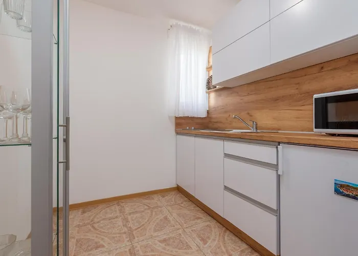 In With Wifi Apartment Seline