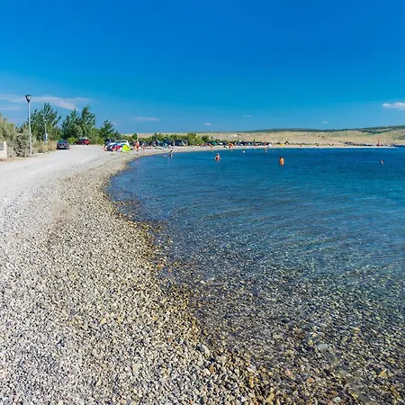 דירה In With Wifi סלינה