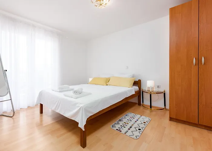 In With Wifi Апартаменты *